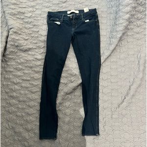 Too small - worn only once or twice.